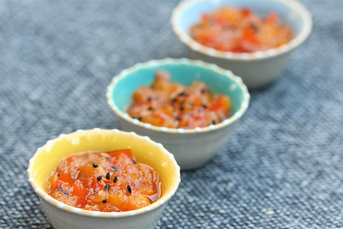 Foto von 3 bunten Schälchen mit Spätsommer-Chutney